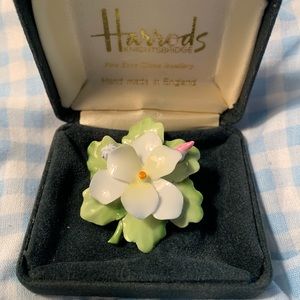Rare Harrods Vintage Porcelain Brooch